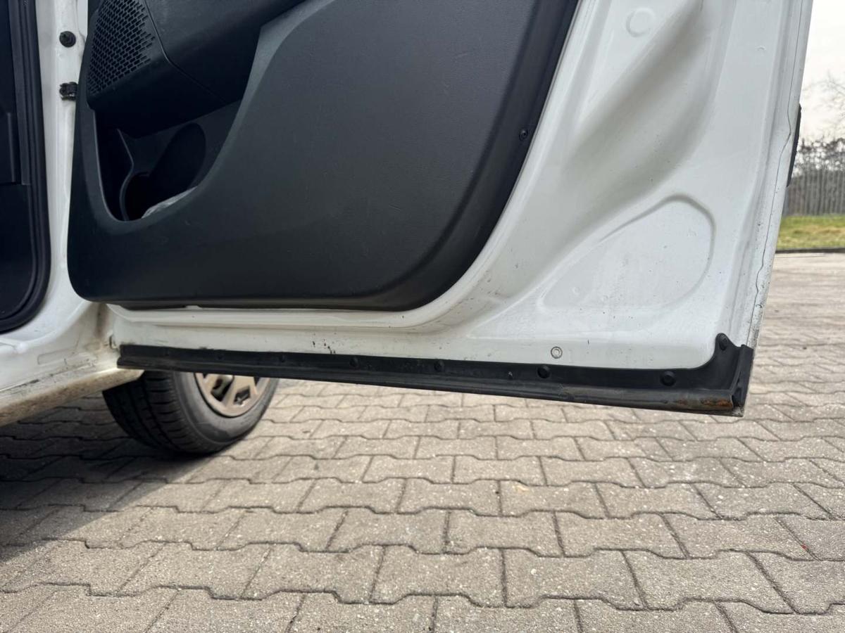 Fiat Doblo 2 original T&uuml;r vorn rechts 249 Bianco Banchisa Rohbau Bj.2018